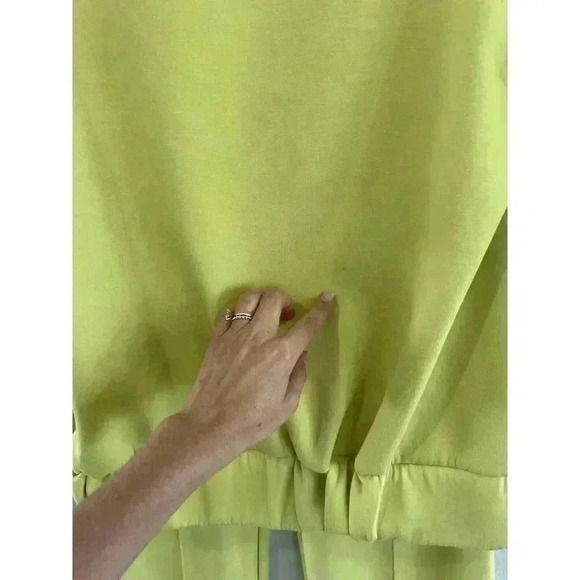 Short Sleeve Lime Top - Picture 4 of 9